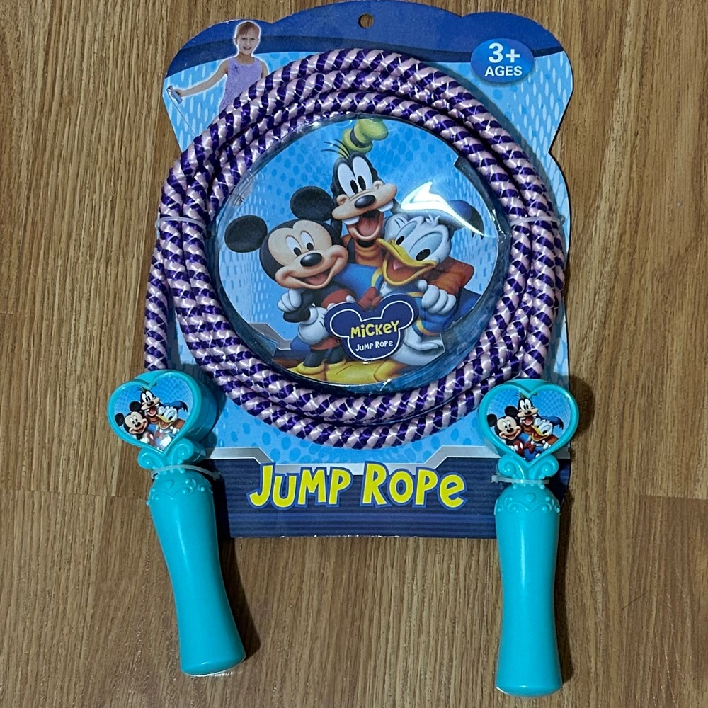 NWT Kids Jump Rope